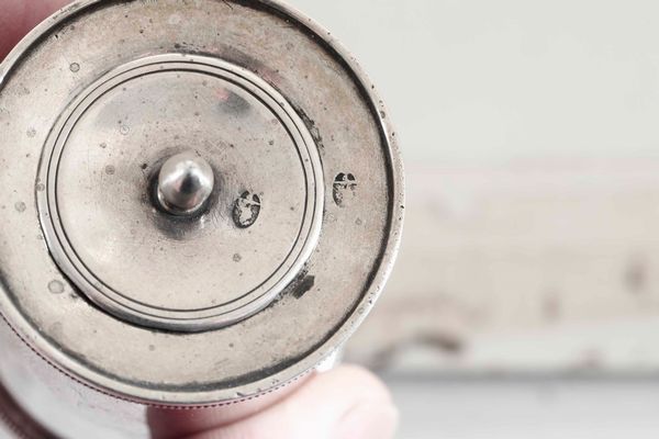 Calamaio. Argento fuso, sbalzato, cesellato e traforato. Firenze XIX secolo  - Asta Argenti del XX secolo - Associazione Nazionale - Case d'Asta italiane