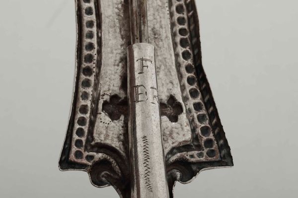 Palmatoria. Argento fuso, sbalzato e cesellato. Argenteria italiana del XVIII-XIX secolo (Gran ducato di Toscana ?)  - Asta Argenti del XX secolo - Associazione Nazionale - Case d'Asta italiane