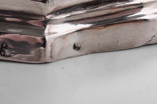 Coppia di doppieri Argento fuso, sbalzato e cesellato Roma 1795 - 1799 marchio dell�argentiere consunto di difficile lettura  - Asta Argenti del XX secolo - Associazione Nazionale - Case d'Asta italiane