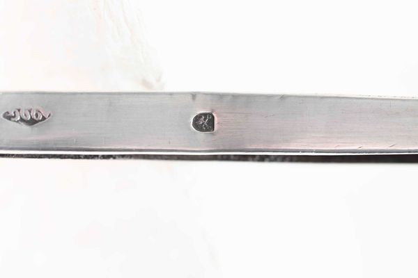 Lucerna. Argento fuso, sbalzato e cesellato. Bolli della citt� di Roma in uso dopo il 1815. Marchio del maestro argentiere Angelo Giannotti (sulla pinza)  - Asta Argenti del XX secolo - Associazione Nazionale - Case d'Asta italiane