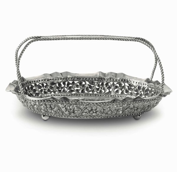 Cestino. Argento fuso, sbalzato e traforato. Cina XX secolo  - Asta Argenti del XX secolo - Associazione Nazionale - Case d'Asta italiane