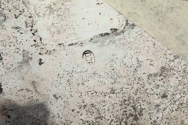 Portagioie. Argento fuso, sagomato e cesellato. Argenteria artistica italiana, prima met� del XX secolo  - Asta Argenti del XX secolo - Associazione Nazionale - Case d'Asta italiane