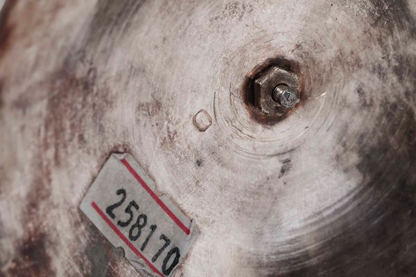 Zuccheriera. Cristallo molato e argento primo titolo fuso e cesellato. Parigi, prima met� del XIX secolo  - Asta Argenti del XX secolo - Associazione Nazionale - Case d'Asta italiane