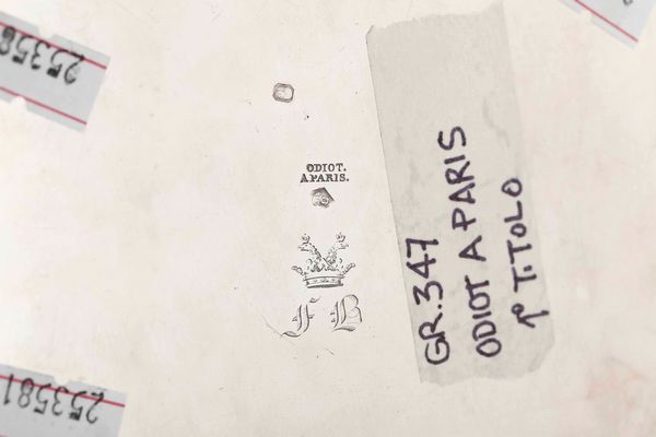 Piatto. Argento primo titolo fuso,sagomato e cesellato. Parigi XIX secolo, argentiere Maison Odiot  - Asta Argenti del XX secolo - Associazione Nazionale - Case d'Asta italiane