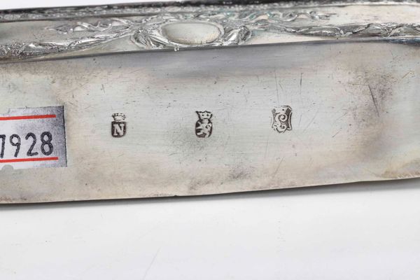 Due bicchieri. Argento sbalzato, cesellato, dorato e niellato. Uno Mosca 1872, assaggiatore Viktor Savinkov. Argentiere non identificato. Uno Mosca 1860, assaggiatore I.Avdeyev. Argentiere non identificato  - Asta Argenti del XX secolo - Associazione Nazionale - Case d'Asta italiane