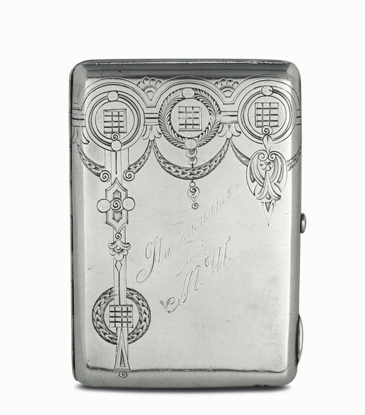 Portasigarette. Argento fuso, sagomato e cesellato. Mosca 1909-1917  - Asta Argenti del XX secolo - Associazione Nazionale - Case d'Asta italiane