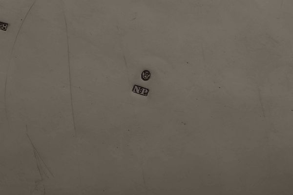 Due importanti legumiere con pr�sentoir. Argento fuso, sbalzato, cesellato e dorato. San Pietroburgo 1869. Assaggiatore B.C. Argentiere N.P (non identificato)  - Asta Argenti del XX secolo - Associazione Nazionale - Case d'Asta italiane