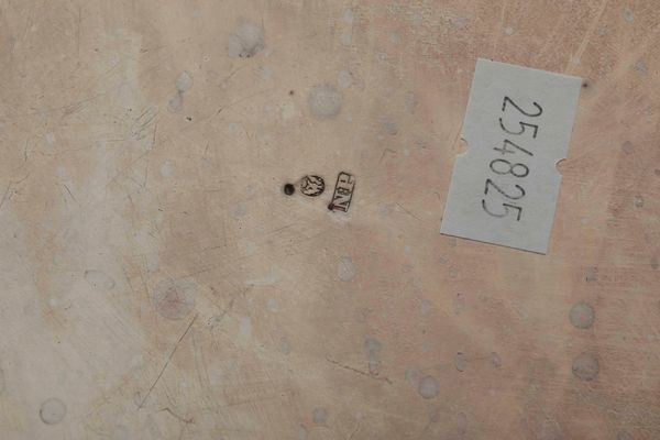 Due importanti legumiere con pr�sentoir. Argento fuso, sbalzato, cesellato e dorato. San Pietroburgo 1869. Assaggiatore B.C. Argentiere N.P (non identificato)  - Asta Argenti del XX secolo - Associazione Nazionale - Case d'Asta italiane