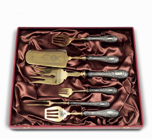 Servizio posate dadolce. Argento e metallo. Russia XX secolo<BR><BR>  - Asta Argenti del XX secolo - Associazione Nazionale - Case d'Asta italiane