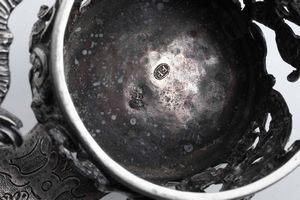 Oliera. Argento fuso, sbalzato, traforato e cesellato. Torino terzo quarto del XVIII secolo. Saggiatore Giovanni Damod� (?), contrassaggiatore F.Pagliani  - Asta Argenti del XX secolo - Associazione Nazionale - Case d'Asta italiane