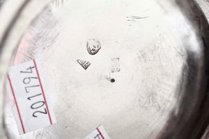 Caffettiera in argento fuso, cesellato e inciso. Firenze 1755-1760, argentiere LB, saggiatore Andrea Cambi  - Asta Argenti del XX secolo - Associazione Nazionale - Case d'Asta italiane