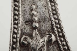 Palmatoria. Argento fuso, sbalzato e cesellato. Argenteria italiana del XVIII-XIX secolo (Gran ducato di Toscana ?)  - Asta Argenti del XX secolo - Associazione Nazionale - Case d'Asta italiane