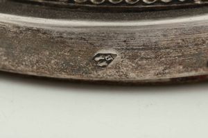 Lucerna. Argento fuso, sbalzato, cesellato e bronzo patinato. Roma primo quarto del XIX secolo. Maestro argentiere Giovacchino Belli (1787-1822)  - Asta Argenti del XX secolo - Associazione Nazionale - Case d'Asta italiane
