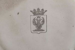 Bacile. Argento fuso, sbalzato e cesellato. Napoli met� XIX secolo. Marchio dell�argentiere FR (non identificato)  - Asta Argenti del XX secolo - Associazione Nazionale - Case d'Asta italiane