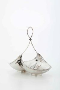 Cestino. Argento sterling fuso, sbalzato e cesellato. Gorham USA, XX secolo  - Asta Argenti del XX secolo - Associazione Nazionale - Case d'Asta italiane