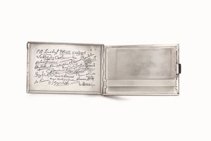 Porta sigarette. Argento fuso, sagomato e inciso. Oreficeria tedesca della prima met� del XX secolo  - Asta Argenti del XX secolo - Associazione Nazionale - Case d'Asta italiane