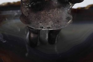 Due figure caricaturali di cui una in argento con base in pietra dura. Argenteria milanese del XX secolo. Argentiere Eredi Mazzetti  - Asta Argenti del XX secolo - Associazione Nazionale - Case d'Asta italiane