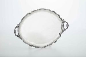 Vassoio. Argento fuso e sagomato. Argenteria italiana del XX secolo, argentiere Mario Poli, Milano  - Asta Argenti del XX secolo - Associazione Nazionale - Case d'Asta italiane