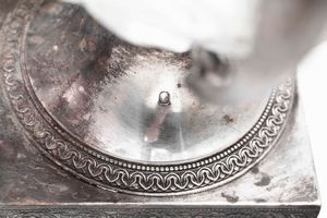 Zuccheriera. Cristallo molato e argento primo titolo fuso e cesellato. Parigi, prima met� del XIX secolo  - Asta Argenti del XX secolo - Associazione Nazionale - Case d'Asta italiane