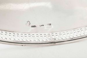 Vassoio. Argento fuso, sbalzato e traforato. Mosca inizi del XIX secolo (1808?). Marchio dell�argentiere I.B. (non identificato)  - Asta Argenti del XX secolo - Associazione Nazionale - Case d'Asta italiane