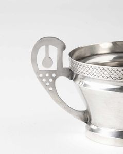 Zuccheriera. Argento fuso, sbalzato e cesellato. Russia inizio XX secolo, marchio della citt� di Mosca in uso 1908-1917  - Asta Argenti del XX secolo - Associazione Nazionale - Case d'Asta italiane