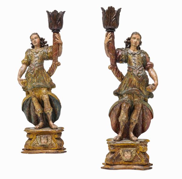 Coppia di sculture reggicero in legno laccato e dorato. Arte lombarda del XVII secolo  - Asta Dimore italiane  - Associazione Nazionale - Case d'Asta italiane