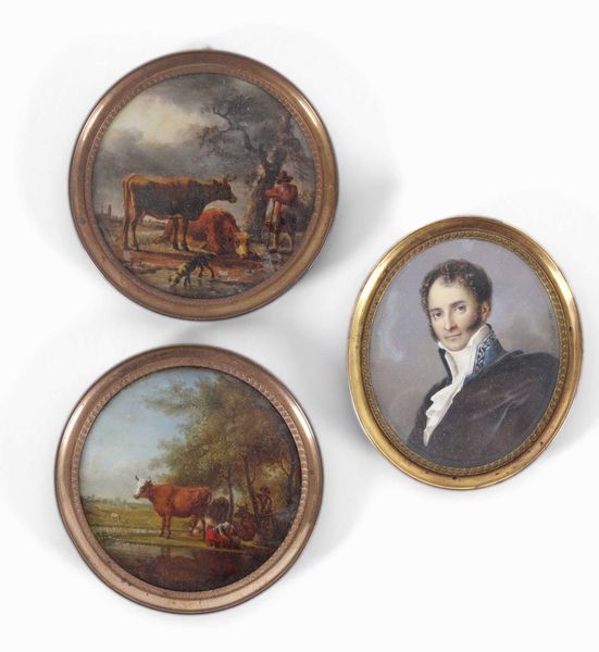 Lotto composto da una coppia di dipinti sotto vetro con armenti e da una miniatura francese con ritratto virile, XVIII-XIX secolo  - Asta Dimore italiane  - Associazione Nazionale - Case d'Asta italiane