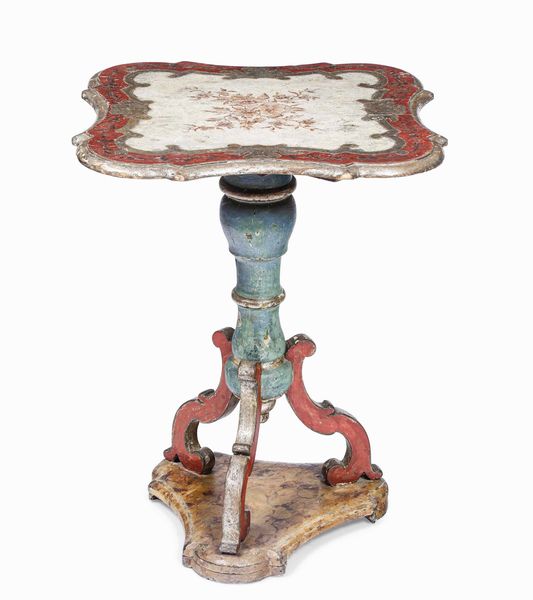 Tavolino in legno laccato, XIX secolo  - Asta Dimore italiane  - Associazione Nazionale - Case d'Asta italiane