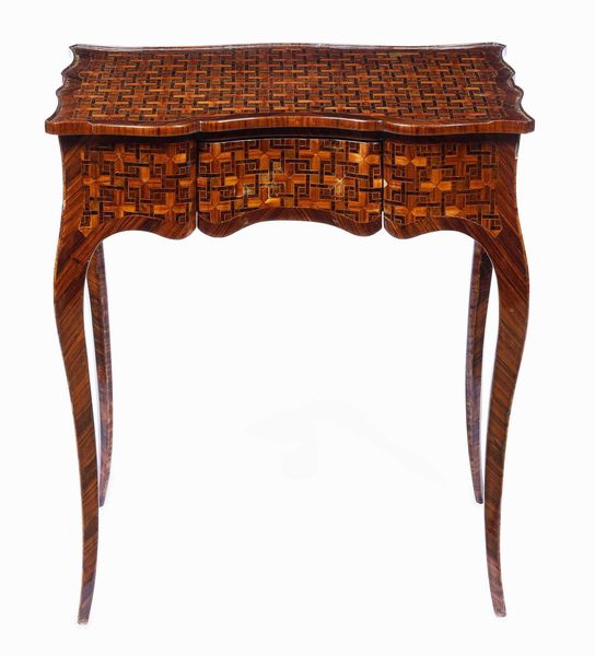 Tavolo lastronato e intarsiato a motivi geometrici, XVIII secolo  - Asta Dimore italiane  - Associazione Nazionale - Case d'Asta italiane