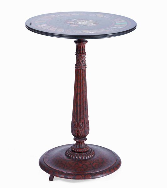 Tavolino con piano a commesso di marmi e pietre dure centrato da micromosaico floreale. XX secolo  - Asta Dimore italiane  - Associazione Nazionale - Case d'Asta italiane