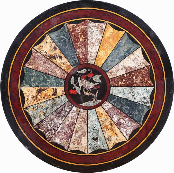 Tavolino con piano a commesso di marmi e pietre dure. XX secolo  - Asta Dimore italiane  - Associazione Nazionale - Case d'Asta italiane