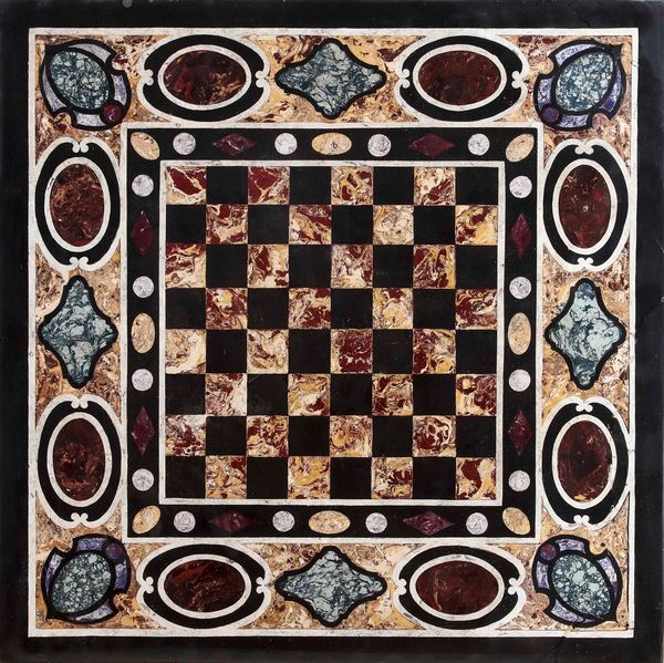 Tavolino con piano in scagliola decorato a scacchiera, XX secolo  - Asta Dimore italiane  - Associazione Nazionale - Case d'Asta italiane