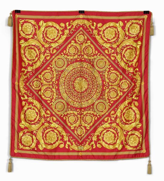 Copritavolo in tessuto Versace  - Asta Dimore italiane  - Associazione Nazionale - Case d'Asta italiane