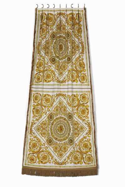 Tenda con tessuto Versace  - Asta Dimore italiane  - Associazione Nazionale - Case d'Asta italiane