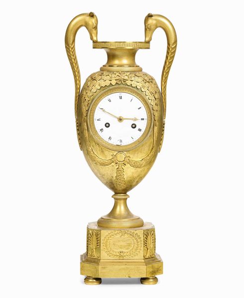 Pendola da tavolo a vaso. Francia, epoca Impero, XIX secolo  - Asta Dimore italiane  - Associazione Nazionale - Case d'Asta italiane