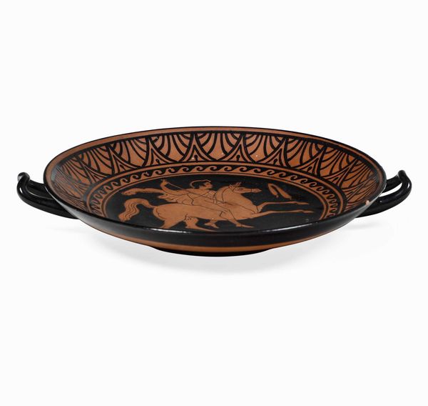 Piccolo piatto biansato.<BR>Napoli, Manifattura Del Vecchio, prima met del XIX secolo  - Asta Dimore italiane  - Associazione Nazionale - Case d'Asta italiane