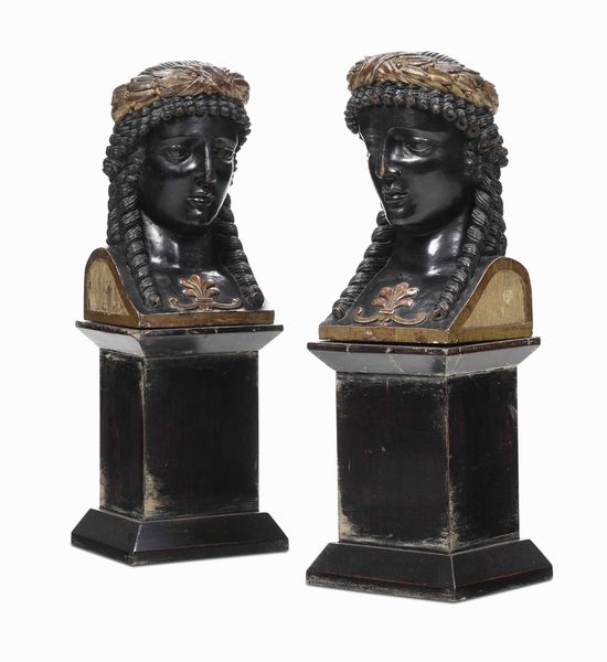 Due teste femminili. Legno intagliato, dorato ed ebanizzato. Scultore neoclassico del XIX secolo  - Asta Dimore italiane  - Associazione Nazionale - Case d'Asta italiane