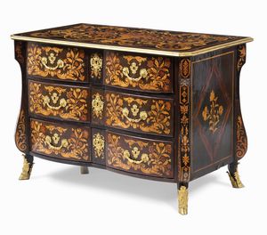 Commode lastronato ed intarsiato in essenze pregiate. Francia, prima met XVIII secolo  - Asta Dimore italiane  - Associazione Nazionale - Case d'Asta italiane