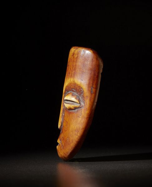 Lega - Repubblica Democratica del Congo : Maschera Lukungu.Avorio.Segni d'uso.  - Asta Asta 365 | ARTE AFRICANA, OCEANICA E DELLE AMERICHE - ARTE AFRICANA Tradizionale - Associazione Nazionale - Case d'Asta italiane