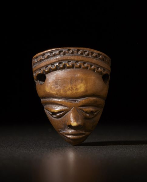 Pende - Repubblica Democratica del Congo : Maschera ciondolo Ikhoko.Avorio.Segni d'uso.  - Asta Asta 365 | ARTE AFRICANA, OCEANICA E DELLE AMERICHE - ARTE AFRICANA Tradizionale - Associazione Nazionale - Case d'Asta italiane