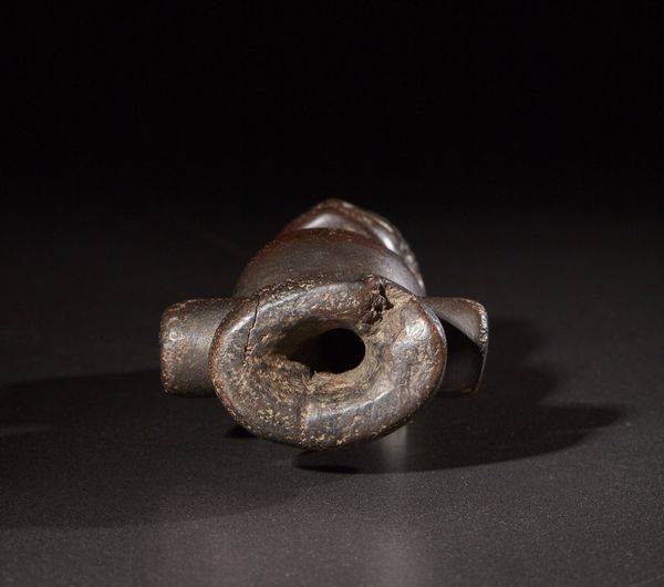 Chokwe o Lwena - Repubblica democrtica del Congo, Angola : Fischietto antropomorfo.Legno duro a patina scura.Segni d'uso.  - Asta Asta 365 | ARTE AFRICANA, OCEANICA E DELLE AMERICHE - ARTE AFRICANA Tradizionale - Associazione Nazionale - Case d'Asta italiane