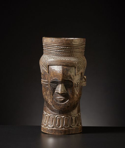 Kuba - Repubblica democratica del Congo : Coppa per libagione o Mbwoongntey.Legno duro a patina lucida.Difetti, una crepa e segni d'uso.  - Asta Asta 365 | ARTE AFRICANA, OCEANICA E DELLE AMERICHE - ARTE AFRICANA Tradizionale - Associazione Nazionale - Case d'Asta italiane