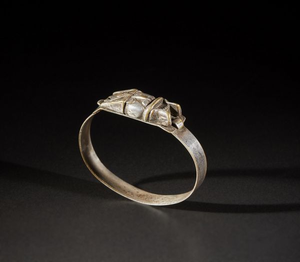 AUTORE NON IDENTIFICATO : Bracciale.Metallo argentato.  - Asta Asta 365 | ARTE AFRICANA, OCEANICA E DELLE AMERICHE - ARTE AFRICANA Tradizionale - Associazione Nazionale - Case d'Asta italiane