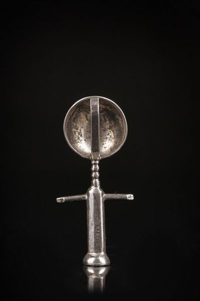 AUTORE NON IDENTIFICATO : Ciondolo in argento di produzione europea riproducente  scultura Akuaba.  - Asta Asta 365 | ARTE AFRICANA, OCEANICA E DELLE AMERICHE - ARTE AFRICANA Tradizionale - Associazione Nazionale - Case d'Asta italiane