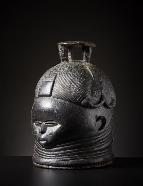 Mende - Sierra Leone : Maschera a casco.Legno duro  a patina nera, chiodi.Mancanze, difetti, restauri e magnifici segni d'uso.Ex collezione Ren� Druart.  - Asta Asta 365 | ARTE AFRICANA, OCEANICA E DELLE AMERICHE - ARTE AFRICANA Tradizionale - Associazione Nazionale - Case d'Asta italiane