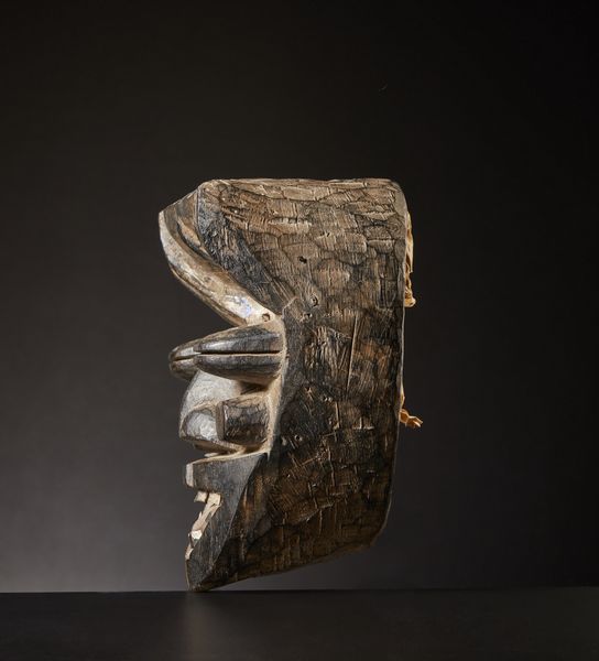 Guer�/ We - Liberia : Maschera Von Gla.Legno duro a patina scura, metallo pigmenti e caolino.Segni d'uso.Ex collezione Raffaele Carrieri.  - Asta Asta 365 | ARTE AFRICANA, OCEANICA E DELLE AMERICHE - ARTE AFRICANA Tradizionale - Associazione Nazionale - Case d'Asta italiane