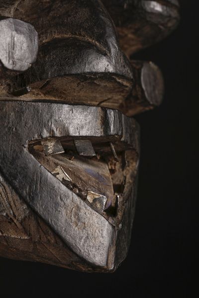 Guer�/ We - Liberia : Maschera Von Gla.Legno duro a patina scura, metallo pigmenti e caolino.Segni d'uso.Ex collezione Raffaele Carrieri.  - Asta Asta 365 | ARTE AFRICANA, OCEANICA E DELLE AMERICHE - ARTE AFRICANA Tradizionale - Associazione Nazionale - Case d'Asta italiane