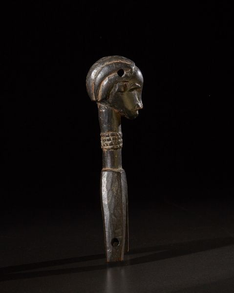 Guro - Costa d'Avorio : Puleggia da  telaio.Legno duro a patina scura.Segni d'uso.  - Asta Asta 365 | ARTE AFRICANA, OCEANICA E DELLE AMERICHE - ARTE AFRICANA Tradizionale - Associazione Nazionale - Case d'Asta italiane