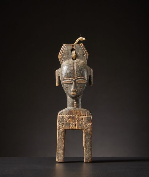 Ligbi, Baule - Costa d'Avorio : Puleggia da telaio.Legno duro a patina scura.Segni d'uso.  - Asta Asta 365 | ARTE AFRICANA, OCEANICA E DELLE AMERICHE - ARTE AFRICANA Tradizionale - Associazione Nazionale - Case d'Asta italiane