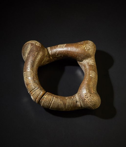 Arte africana : Bracciale moneta.Lega di bronzo.Segni d'uso.  - Asta Asta 365 | ARTE AFRICANA, OCEANICA E DELLE AMERICHE - ARTE AFRICANA Tradizionale - Associazione Nazionale - Case d'Asta italiane